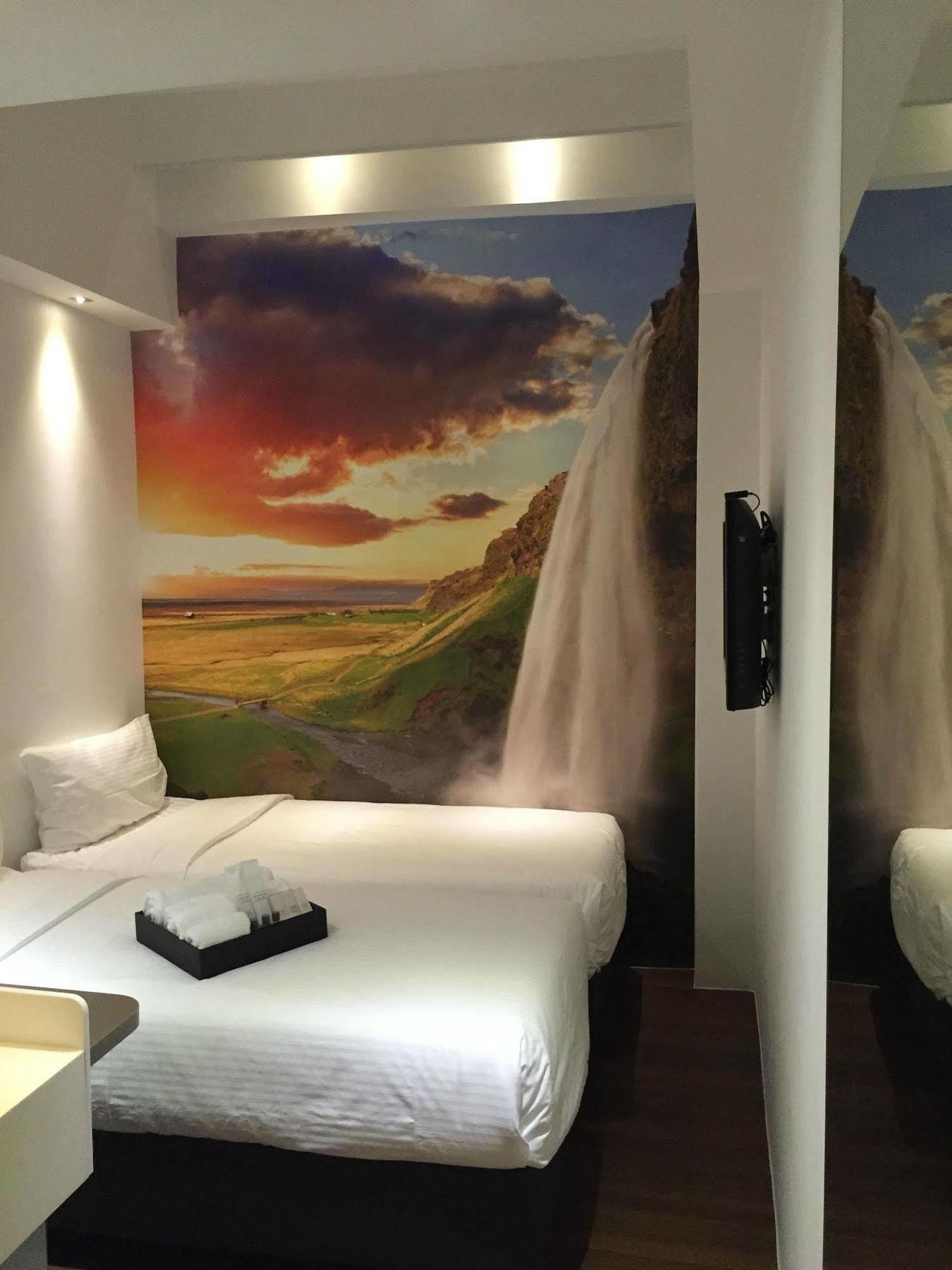 Moon 23 Hotel سنغافورة المظهر الخارجي الصورة